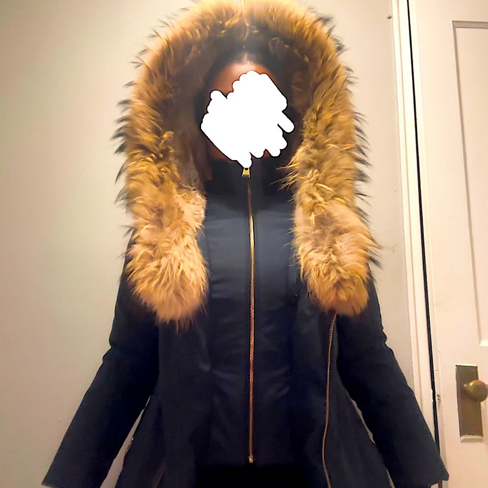 AKIVA down Coat